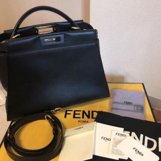 フェンディ(FENDI)の美品❤️FENDI❤️ピーカーブー　レギュラー　カバー(ハンドバッグ)