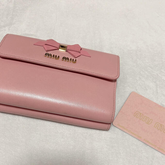 miumiu ウォレット財布