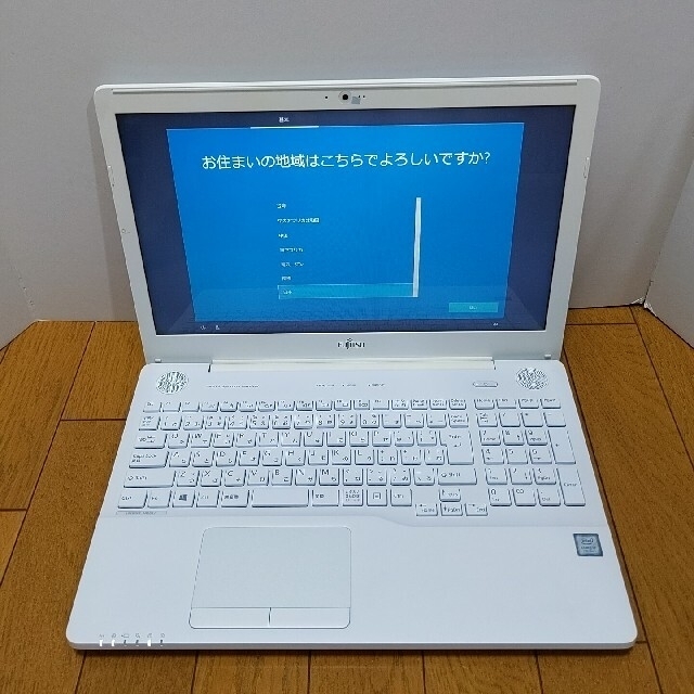 富士通(フジツウ)のLIFEBOOK AH50/C2 ホワイト ノートパソコン スマホ/家電/カメラのPC/タブレット(ノートPC)の商品写真