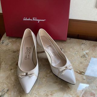 サルヴァトーレフェラガモ(Salvatore Ferragamo)のレディースパンプス　フェラガモ　(ハイヒール/パンプス)