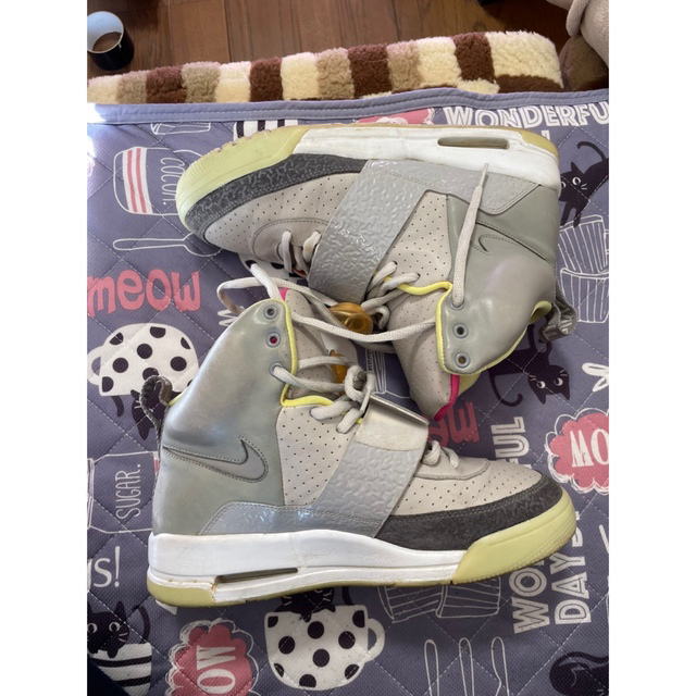 NIKE(ナイキ)のnike air yeezy  AIRYEEZY 値下げあり メンズの靴/シューズ(スニーカー)の商品写真