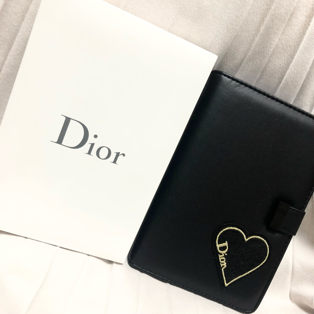 Dior(ディオール)のあめんぼ。様専用  Dior メモ帳 インテリア/住まい/日用品の文房具(ノート/メモ帳/ふせん)の商品写真