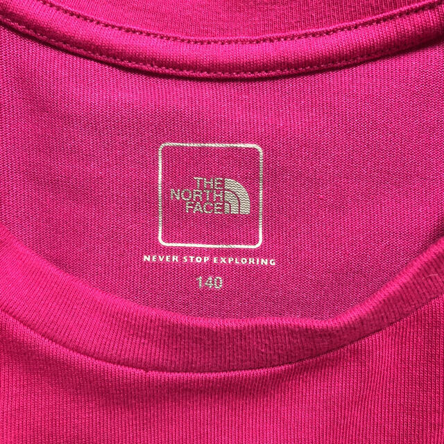 THE NORTH FACE(ザノースフェイス)のお値下げしました！ノースフェイス キッズTシャツピンク140 キッズ/ベビー/マタニティのキッズ服女の子用(90cm~)(Tシャツ/カットソー)の商品写真