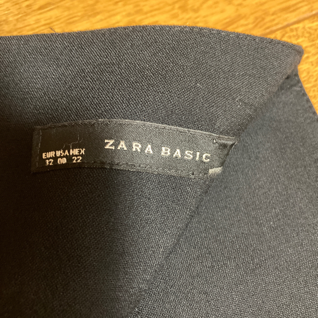 ZARA(ザラ)のZARA BASIC タイトスカート　黒　 レディースのスカート(ひざ丈スカート)の商品写真