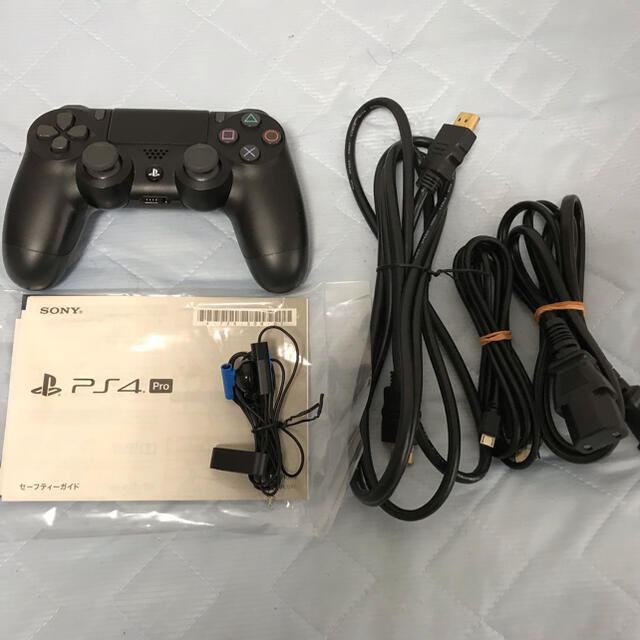 【美品】PlayStation®4 Pro 1TB オマケ付き 3