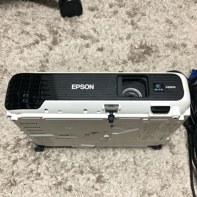 EPSON(エプソン)のエプソン　ビジネスプロジェクター　プロジェクター　EB-SO4 ホームシアター スマホ/家電/カメラのテレビ/映像機器(プロジェクター)の商品写真