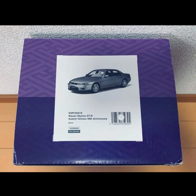 京商 1/18 日産スカイライン BCNR33 4door オーテックバージョン エンタメ/ホビーのおもちゃ/ぬいぐるみ(ミニカー)の商品写真