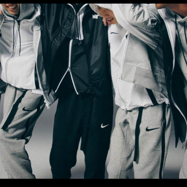 ナイキ×sacai コラボ　フリースパンツ　nike スウェット