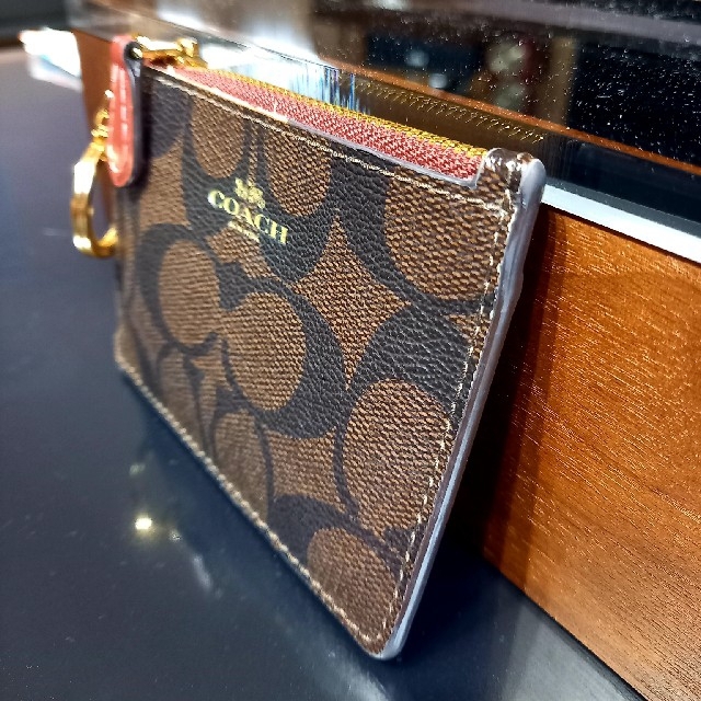 COACH(コーチ)のCOACH　コーチ　パスケース　キーリング　コインケース　中古品 レディースのファッション小物(名刺入れ/定期入れ)の商品写真