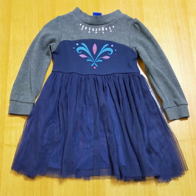 Right-on(ライトオン)のアナ雪ワンピース　110ｻｲｽﾞ キッズ/ベビー/マタニティのキッズ服女の子用(90cm~)(ワンピース)の商品写真