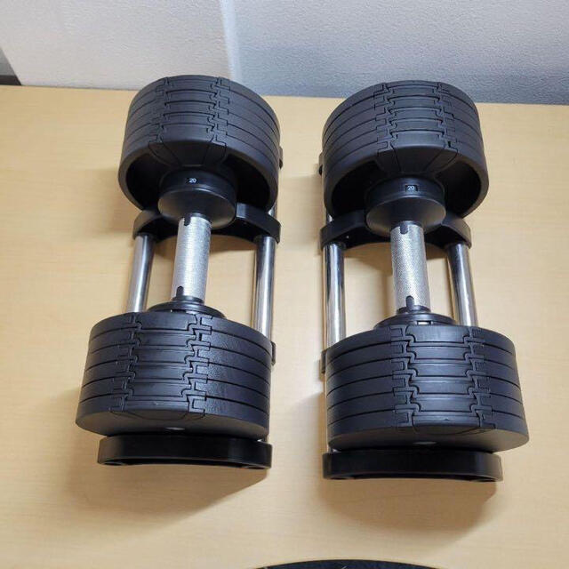 可変式ダンベル フレックスベル 20kg×2個セット 筋トレ器具 トレーニング スポーツ/アウトドアのトレーニング/エクササイズ(トレーニング用品)の商品写真