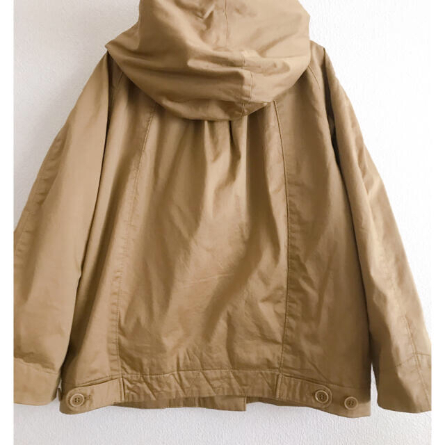 IENA(イエナ)のSACRA フードジャケット　ショートコート　アウター　38 レディースのジャケット/アウター(ブルゾン)の商品写真