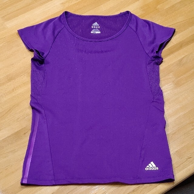 adidas(アディダス)のアディダスレディーストップス レディースのトップス(Tシャツ(半袖/袖なし))の商品写真