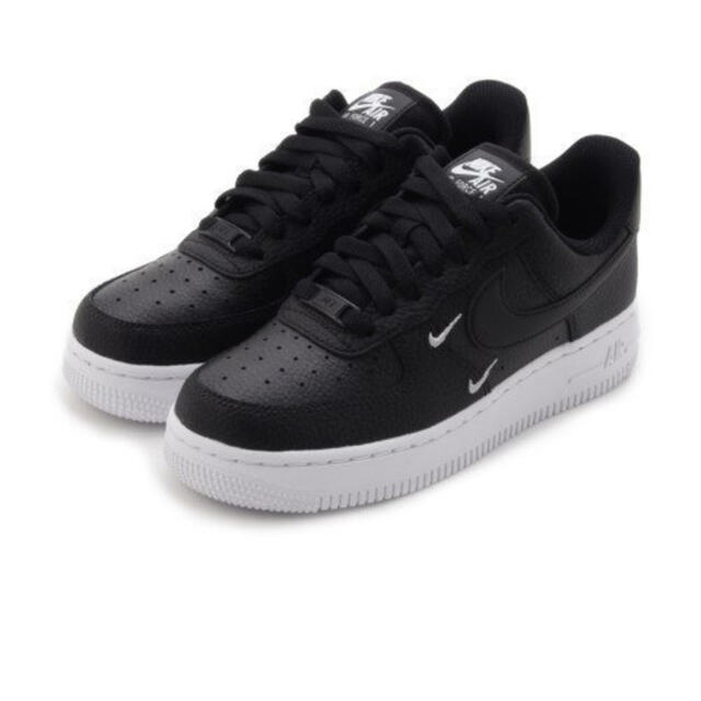 NIKE(ナイキ)の 最終価格‼︎ 【NIKE】WMNS AIR FORCE 1 '07 ESS レディースの靴/シューズ(スニーカー)の商品写真