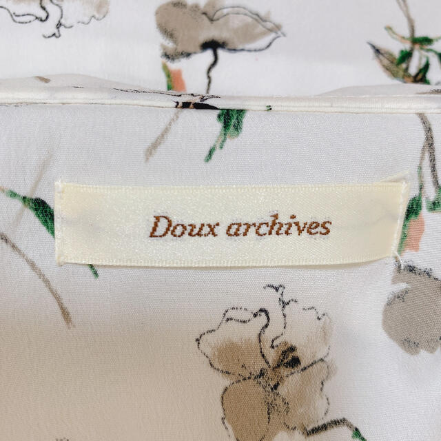 Doux archives(ドゥアルシーヴ)のDoux archive 花柄ワンピース レディースのワンピース(ロングワンピース/マキシワンピース)の商品写真