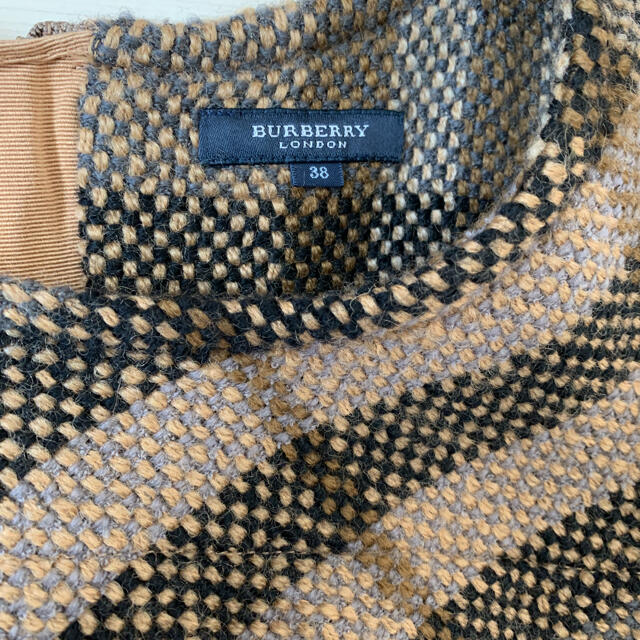 BURBERRY(バーバリー)のバーバリー　ワンピース　ブラウン レディースのワンピース(ひざ丈ワンピース)の商品写真