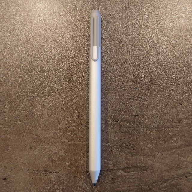 Microsoft(マイクロソフト)のMicrosoft Surface Pen クリップ付き シルバー silver スマホ/家電/カメラのPC/タブレット(PC周辺機器)の商品写真