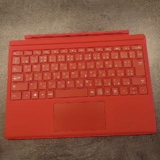 マイクロソフト(Microsoft)のMicrosoft Surface type cover 1725 Red(PC周辺機器)