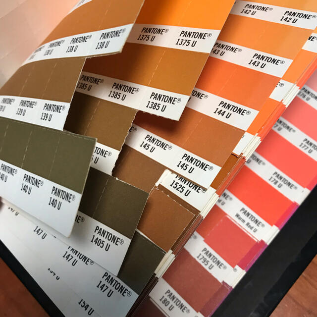 PANTONE uncoated chip 色見本帳 色チップ | neper.edu.ec