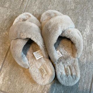 アグ(UGG)のUGG ムートンサンダル　✨美品✨(サンダル)