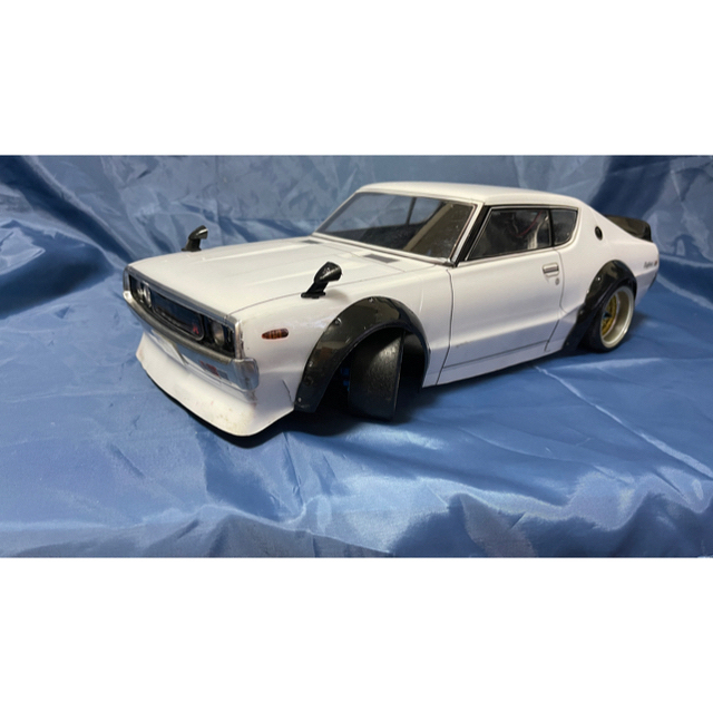 ラジコンボディ　1/10 ケンメリGTR シャーシ付き