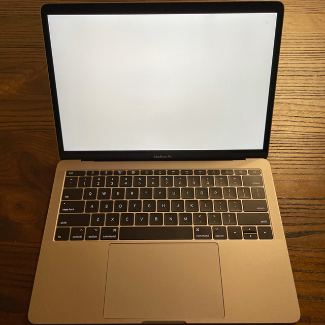 MacBook Pro 13インチ 16GBメモリ 2017