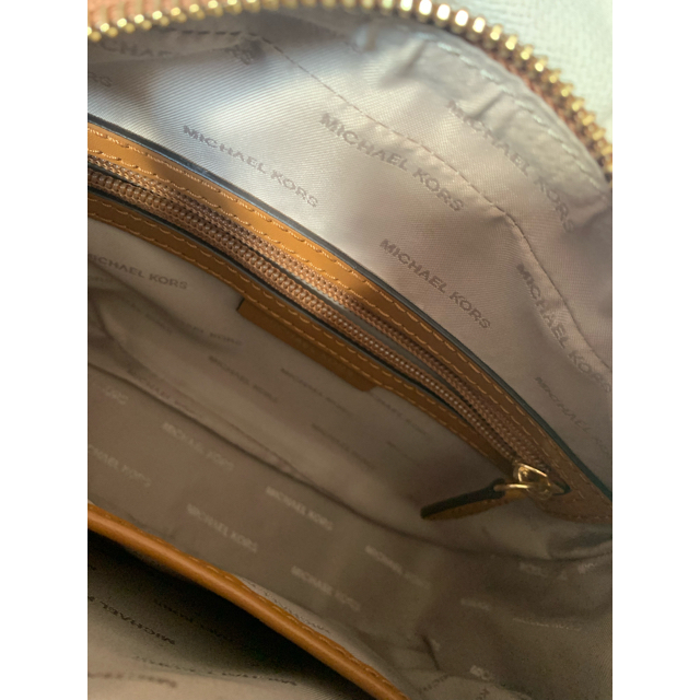 Michael Kors(マイケルコース)のMICHAEL KORS ショルダーバッグ レディースのバッグ(ショルダーバッグ)の商品写真