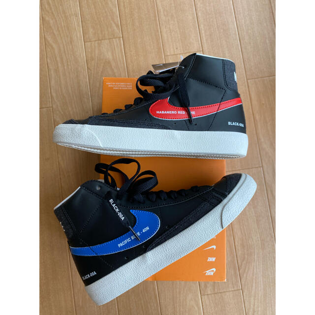 NIKE(ナイキ)の新品未使用ナイキ ブレザー NIKE ウィメンズ　BLAZER MID 77 レディースの靴/シューズ(スニーカー)の商品写真