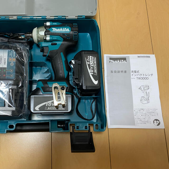 Makita(マキタ)の新品未使用品　マキタインパクトTW300D   自動車/バイクのバイク(工具)の商品写真