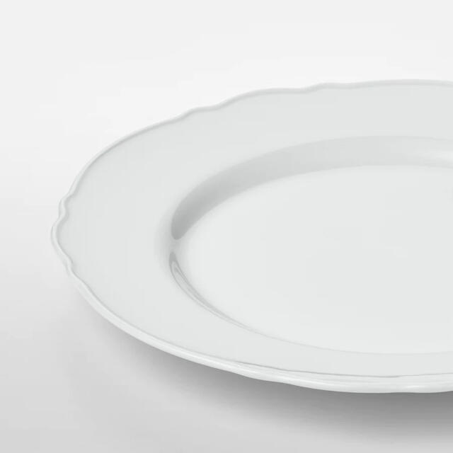 IKEA(イケア)のIKEA ウップラーガ　人気22cm プレート　食器　ホワイト生産終了品 インテリア/住まい/日用品のキッチン/食器(食器)の商品写真