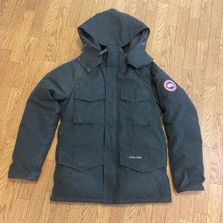 カナダグース(CANADA GOOSE)のカナダグース　ダウン　M  ブラック(ダウンジャケット)