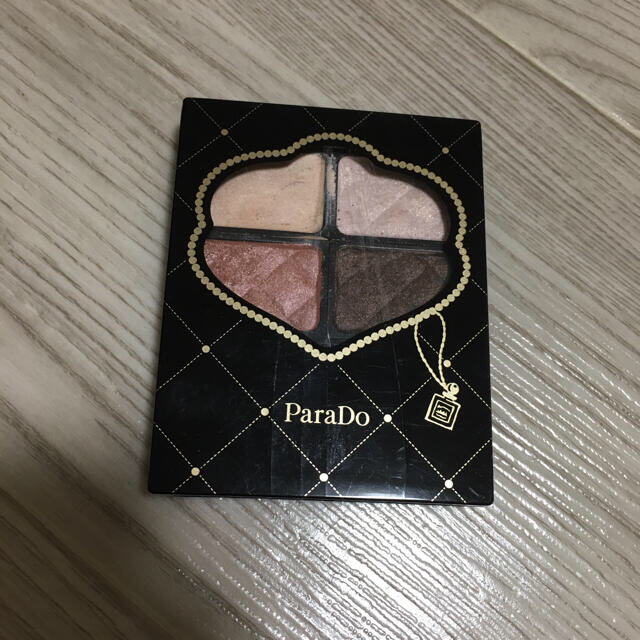 Parado(パラドゥ)のコスメまとめ売り　4点 コスメ/美容のベースメイク/化粧品(アイシャドウ)の商品写真