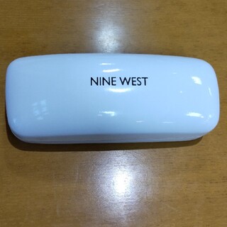 ナインウエスト(NINE WEST)のナインウエスト純正メガネケース新品未使用(サングラス/メガネ)