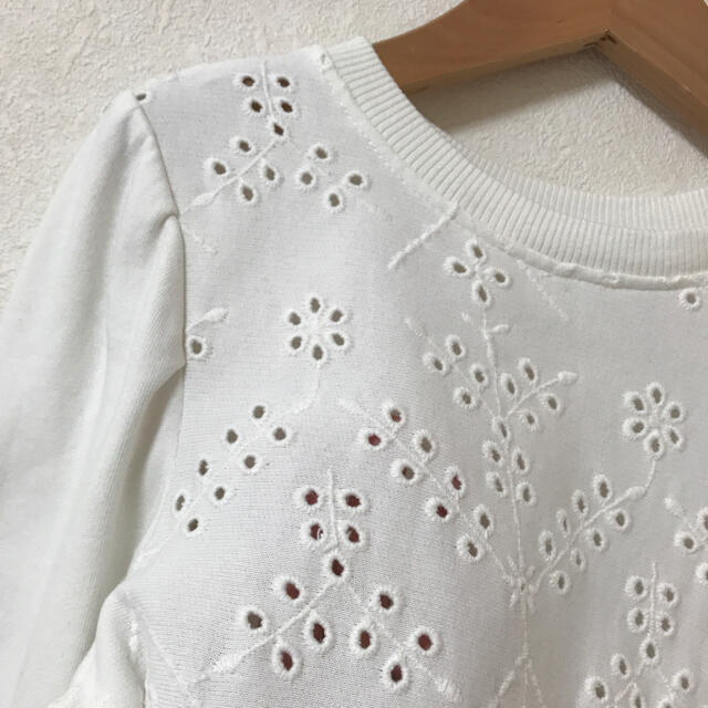 ZARA(ザラ)のレース風刺繍スウェット キッズ/ベビー/マタニティのキッズ服女の子用(90cm~)(Tシャツ/カットソー)の商品写真