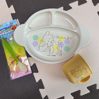 ディズニー プーさん 離乳食器セットの通販 31点 Disneyのキッズ ベビー マタニティを買うならラクマ