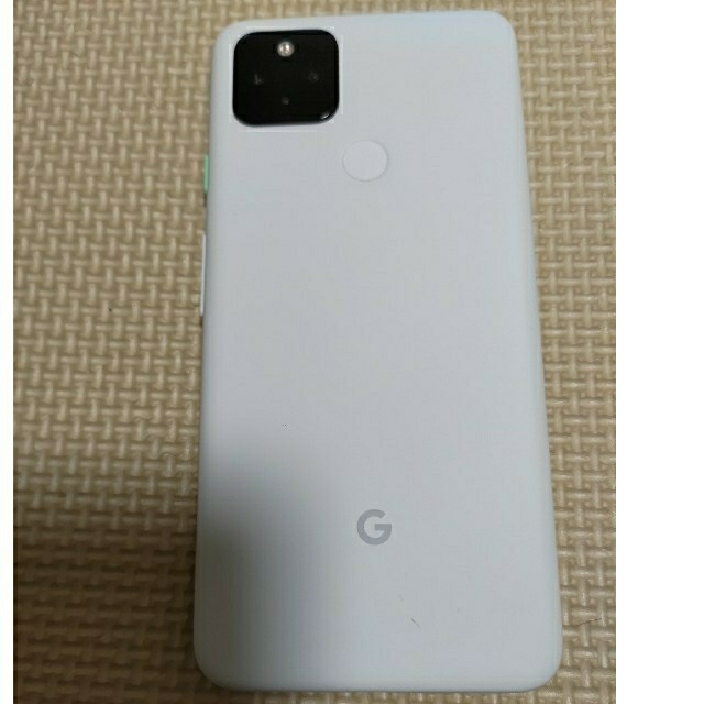 Google pixel 4a 5g ホワイト スマホ/家電/カメラのスマートフォン/携帯電話(スマートフォン本体)の商品写真