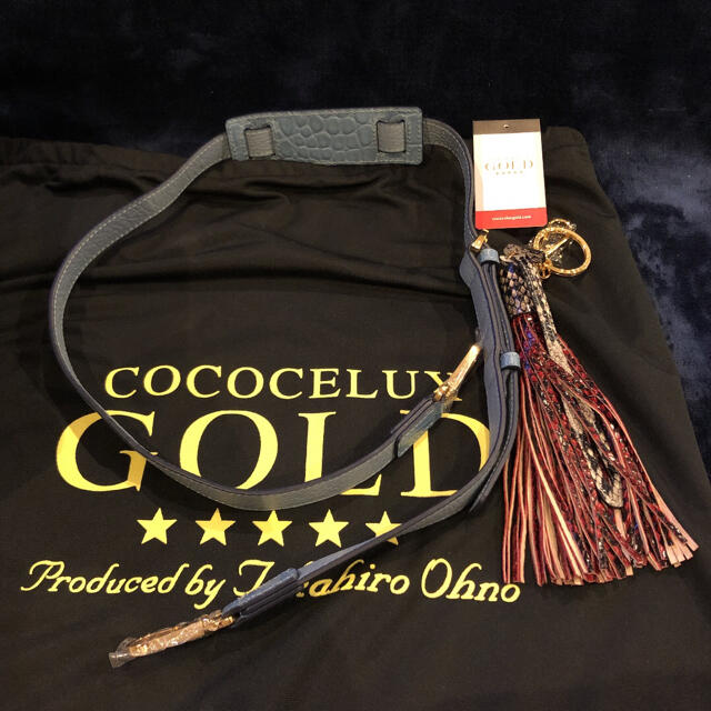 COCOCELUX Gold レザーハンドバック　ショルダーベルト　チャーム