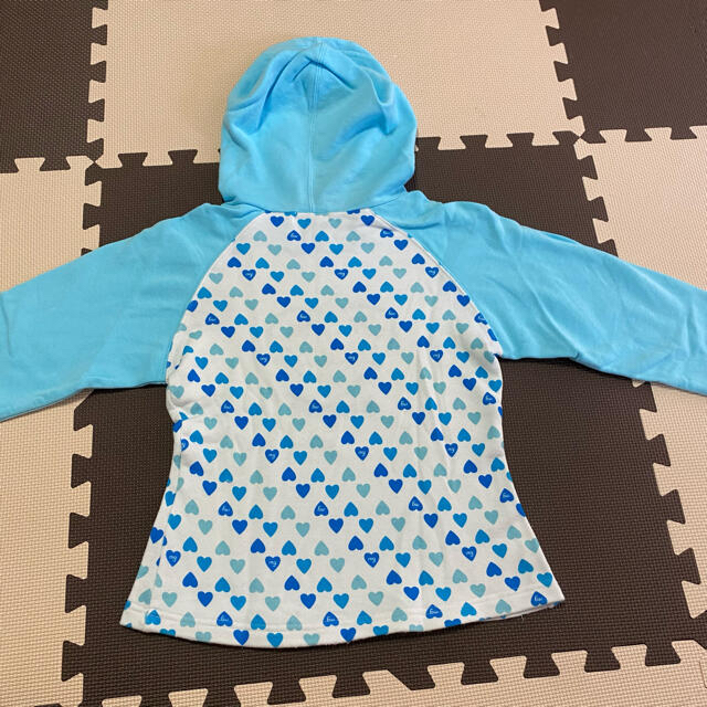 MULTIPALS フードパーカー フーディ ハート柄 140cm キッズ/ベビー/マタニティのキッズ服女の子用(90cm~)(Tシャツ/カットソー)の商品写真