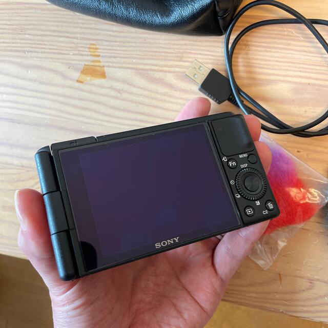 SONY(ソニー)のZV-1 SONYカメラ　シューティンググリップ付き スマホ/家電/カメラのカメラ(コンパクトデジタルカメラ)の商品写真