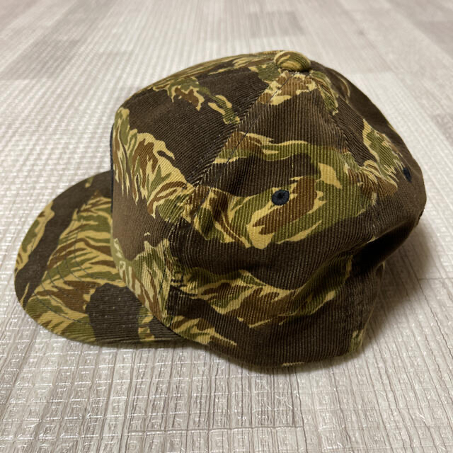 TENDERLOIN(テンダーロイン)のTENDERLOIN トラッカーキャップ コーデュロイ CAMO メンズの帽子(キャップ)の商品写真