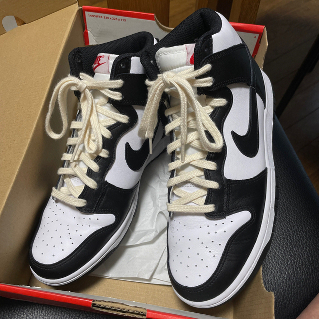 メンズNIKE DUNK HIGH BLACK AND WHITE  26cm