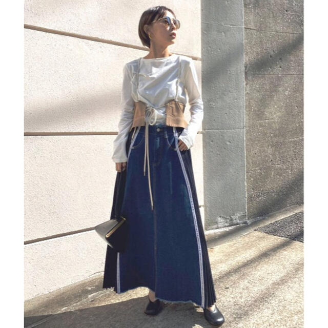 Ameri VINTAGE(アメリヴィンテージ)のAMERI   新品★SIDE PLEATS DENIM SKIRT Ｓサイズ★ レディースのスカート(ロングスカート)の商品写真