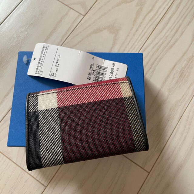 BURBERRY BLUE LABEL(バーバリーブルーレーベル)の新品　ブルー　レーベル　クレストブリッジ　折り財布　名刺入れ レディースのファッション小物(名刺入れ/定期入れ)の商品写真