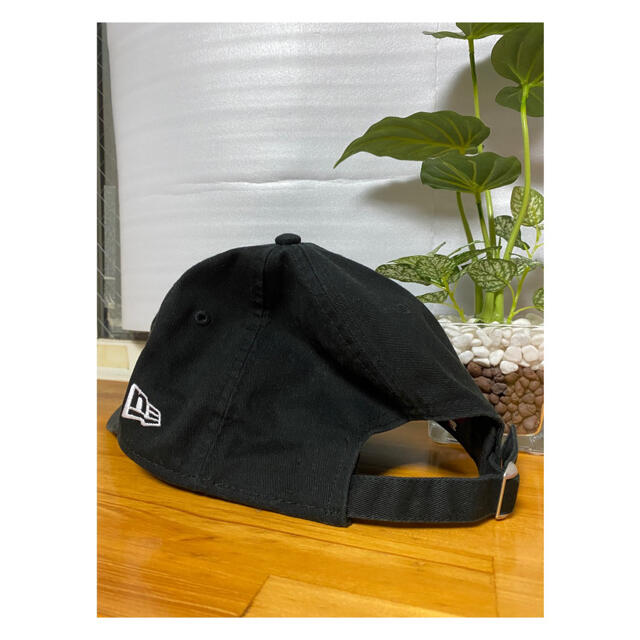 NEW ERA(ニューエラー)の【美品】【最終値下げ】ニューエラ キャップ 黒 メンズの帽子(キャップ)の商品写真