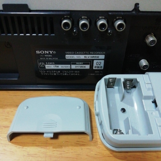 SONY(ソニー)のソニーVHSレコーダー【SLV-NR500】 スマホ/家電/カメラのテレビ/映像機器(その他)の商品写真