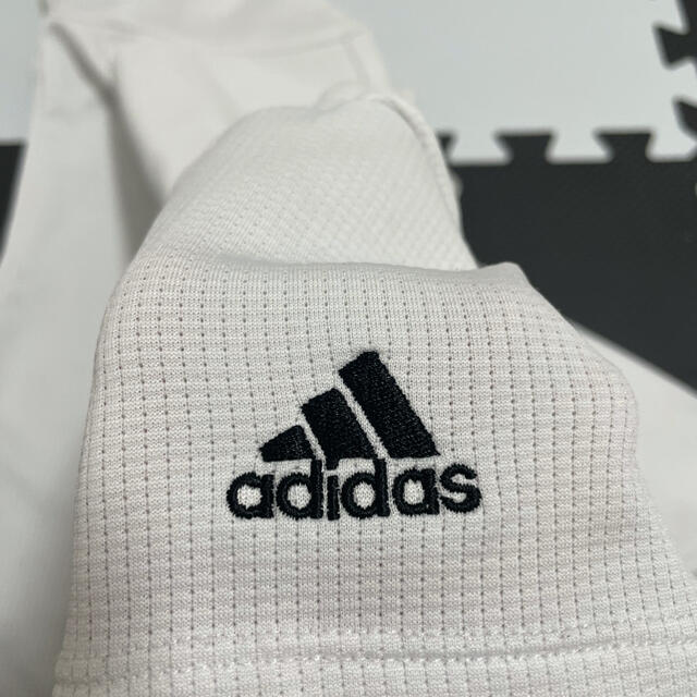 adidas(アディダス)の【レディース 】スポーツ用Tシャツ レディースのトップス(Tシャツ(半袖/袖なし))の商品写真