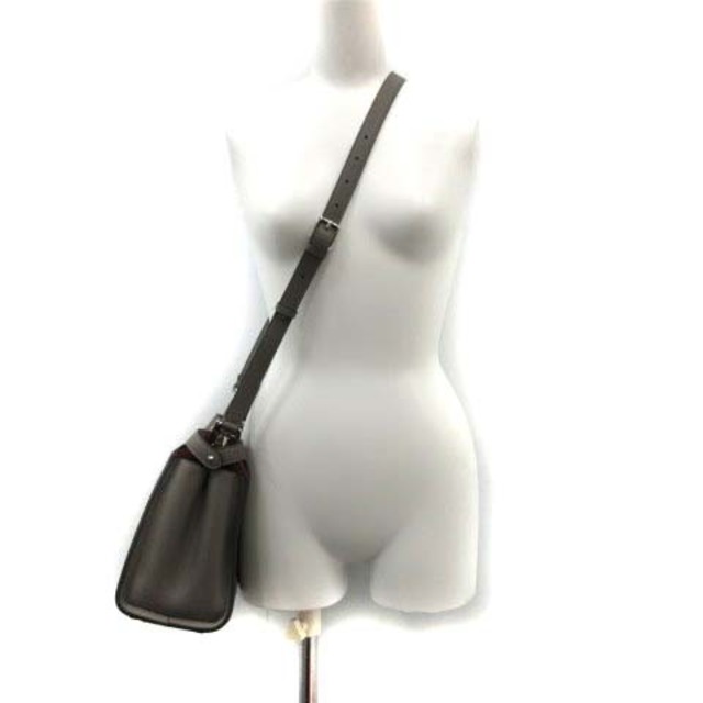 FENDI(フェンディ)のフェンディ ピーカブー エッセンシャル ハンドバッグ ワンハンドル グレー レディースのバッグ(ハンドバッグ)の商品写真