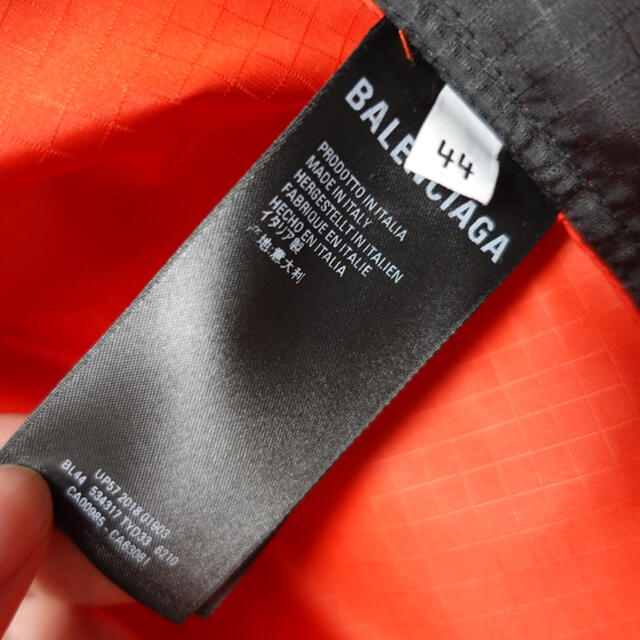 Balenciaga 美品 44サイズの通販 by momo's shop｜バレンシアガならラクマ - BALENCIAGA バレンシアガ ナイロンジャケット 通販新品