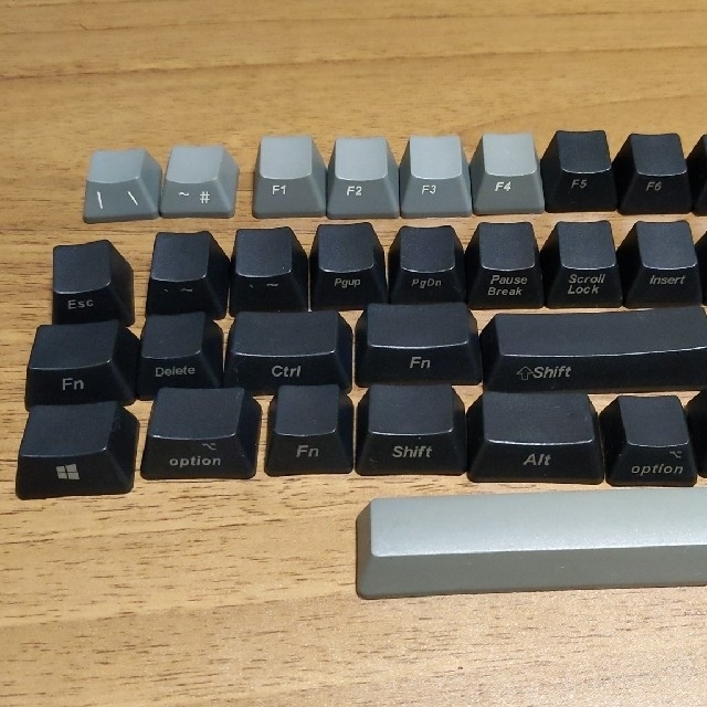 Keychron K6 V1 キーキャップ換装・スイッチ換装・ルブ済み