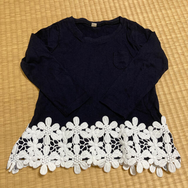 長袖　Tシャツ 95 キッズ/ベビー/マタニティのキッズ服女の子用(90cm~)(Tシャツ/カットソー)の商品写真